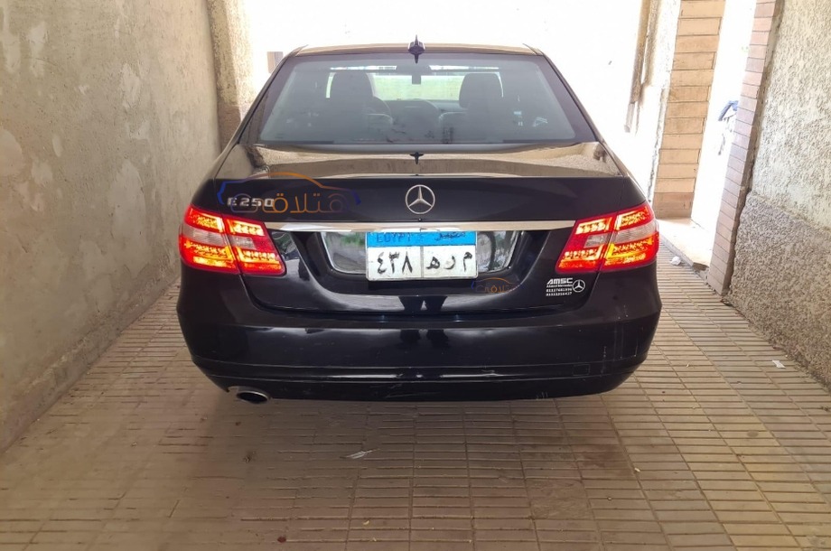E 250 Mercedes أسود