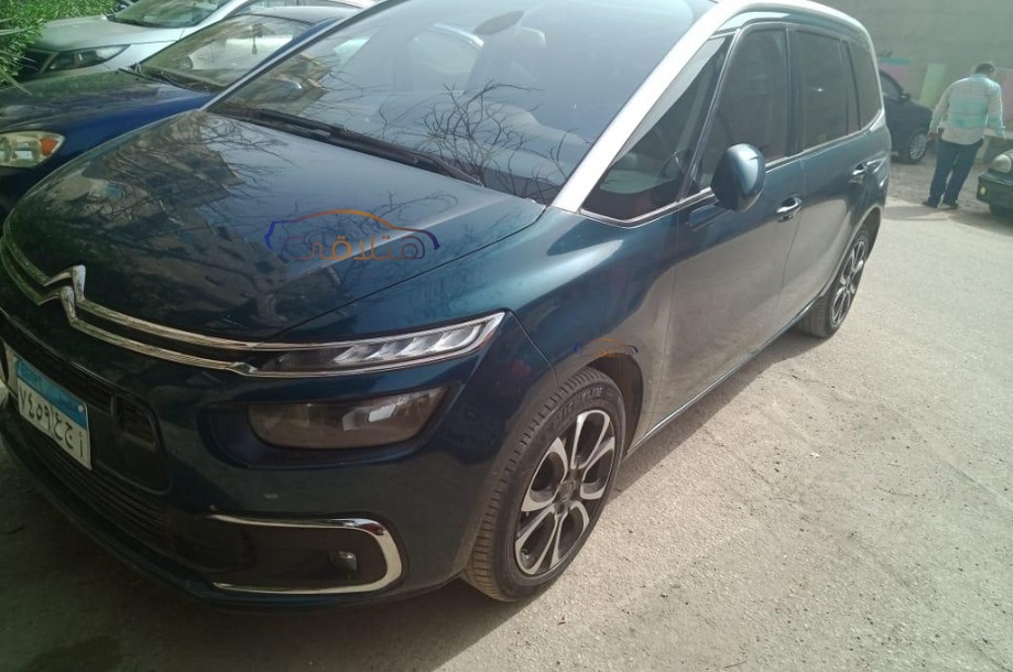 C4 Grand Picasso Citroën الأزرق الداكن