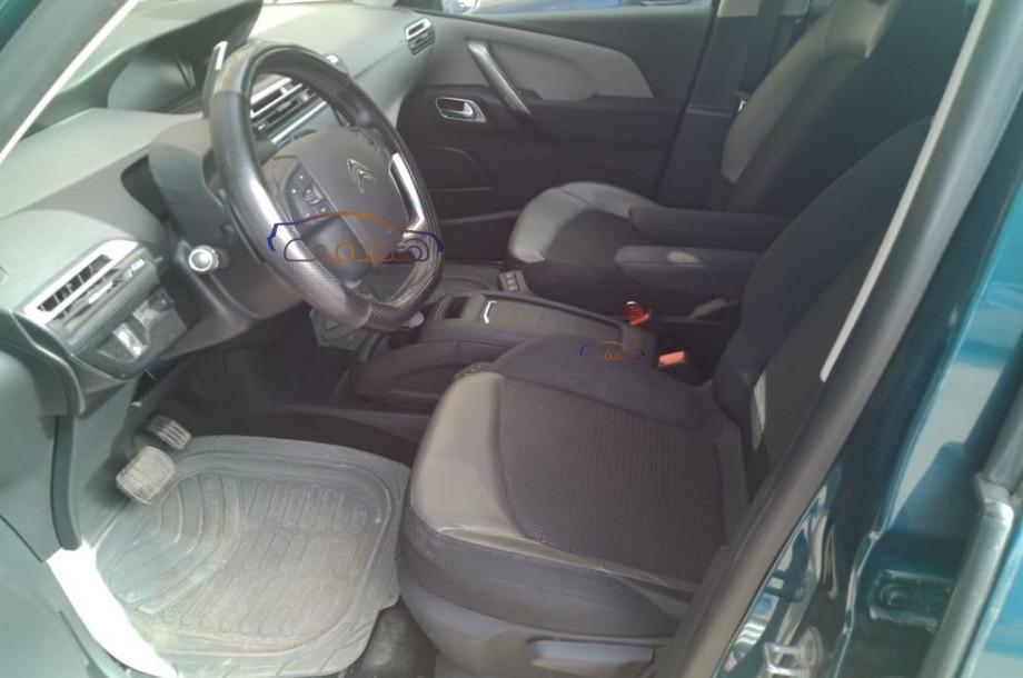 C4 Grand Picasso Citroën الأزرق الداكن