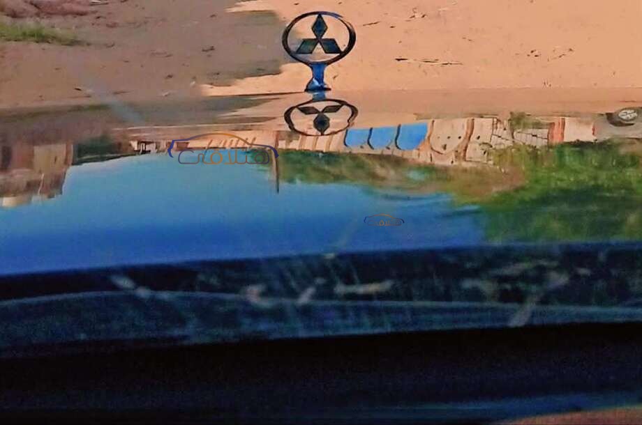 Pajero Mitsubishi أسود