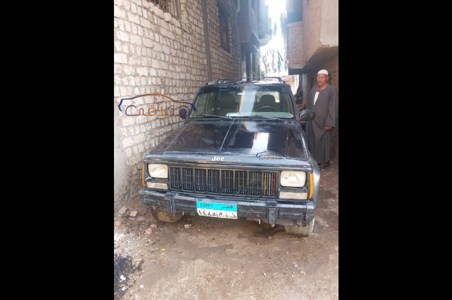Cherokee Jeep Black