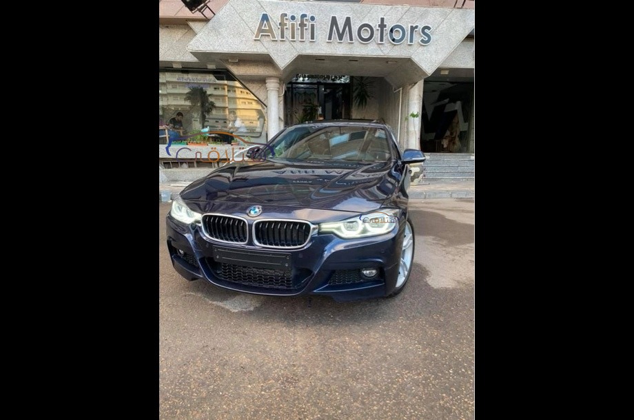 320 BMW Dark blue