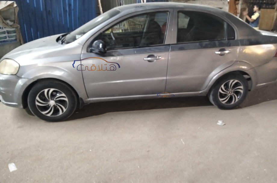 Aveo Chevrolet Dark grey