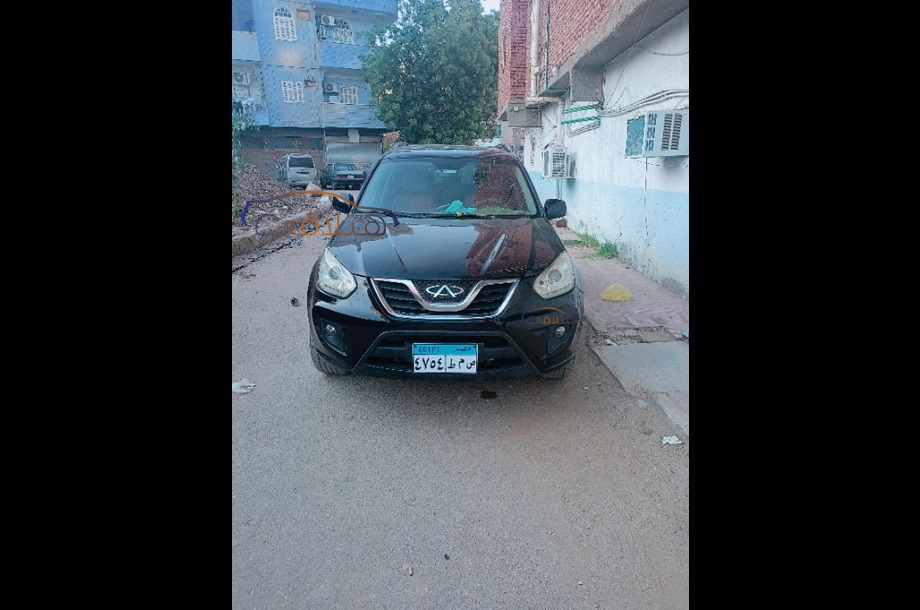 Tiggo 3 Chery أسود