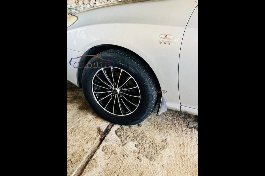 Avante Hyundai فضي