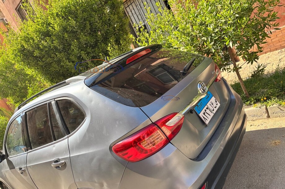 V5 Brilliance فضي