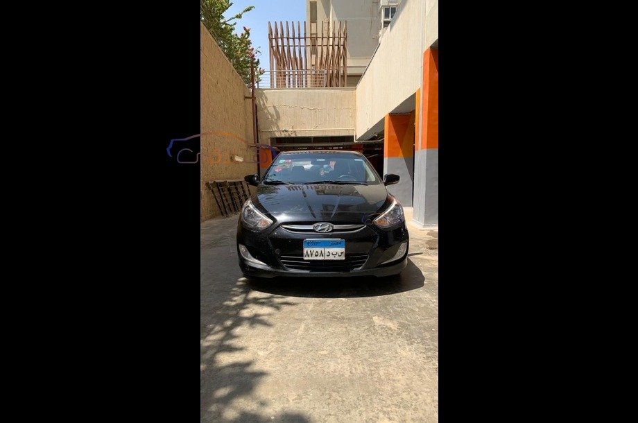 Accent RB Hyundai Black