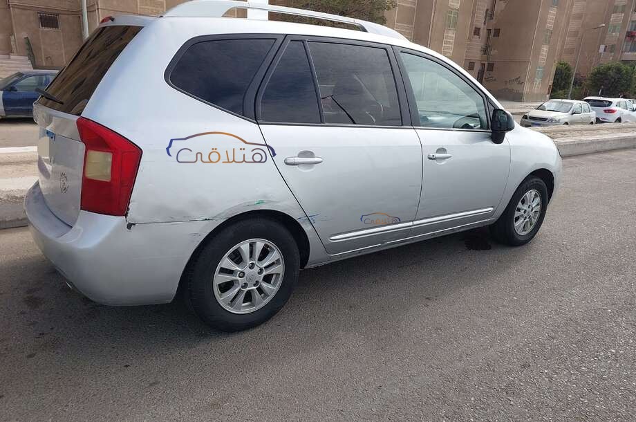 Carens Kia Silver