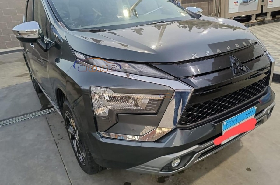 Xpander Mitsubishi Gray