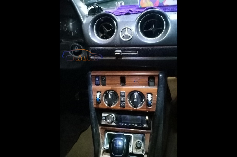 220 Mercedes أخضر