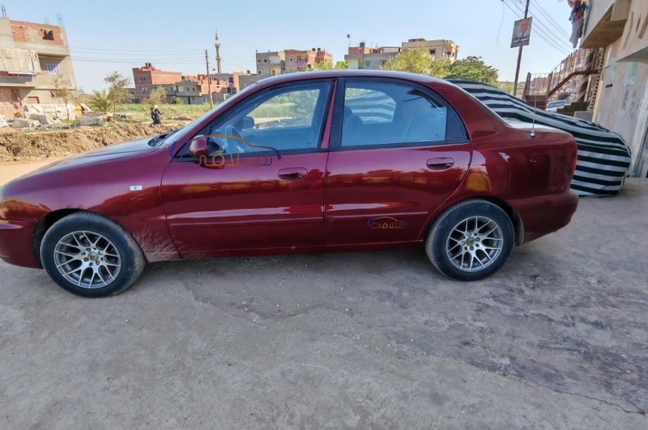 Lanos 2 Daewoo Red