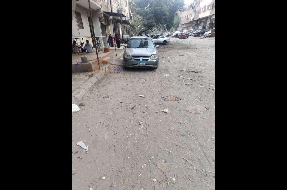 Verna Hyundai فضي