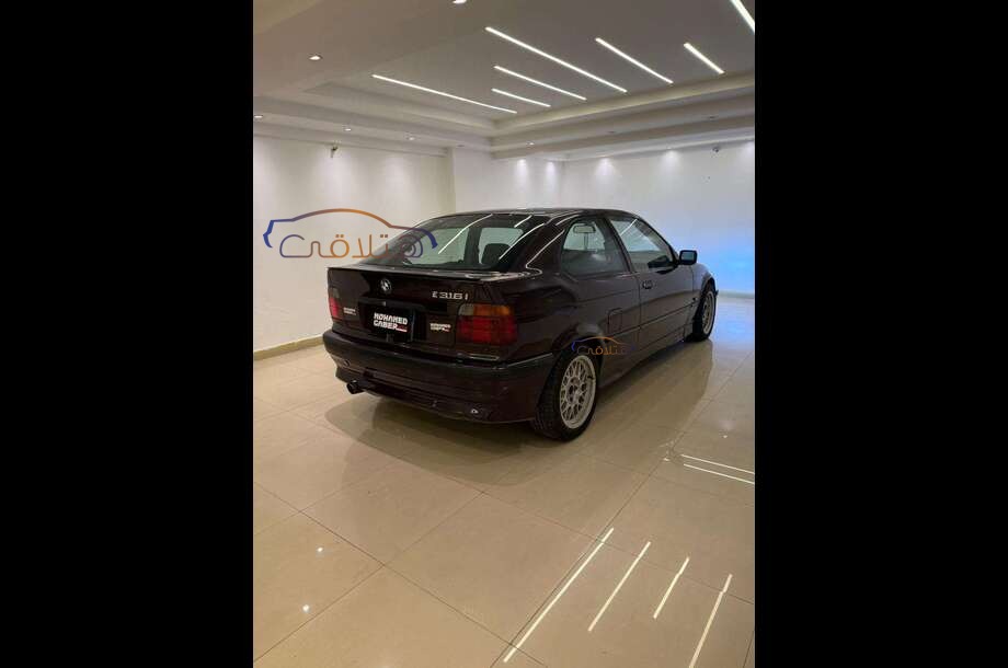 316 BMW احمر