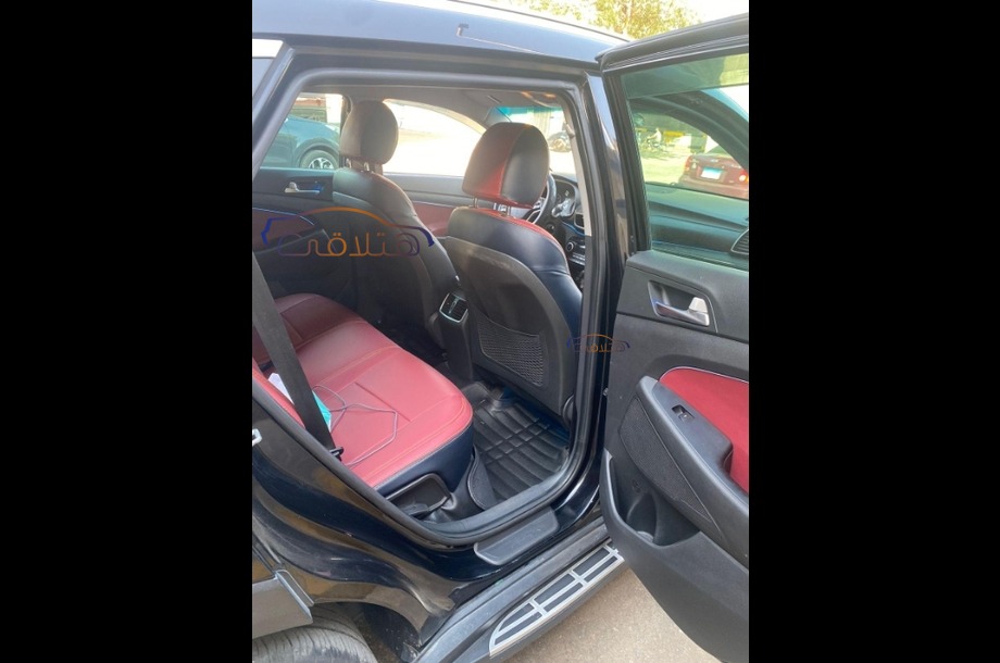 Tucson GDI Hyundai أسود