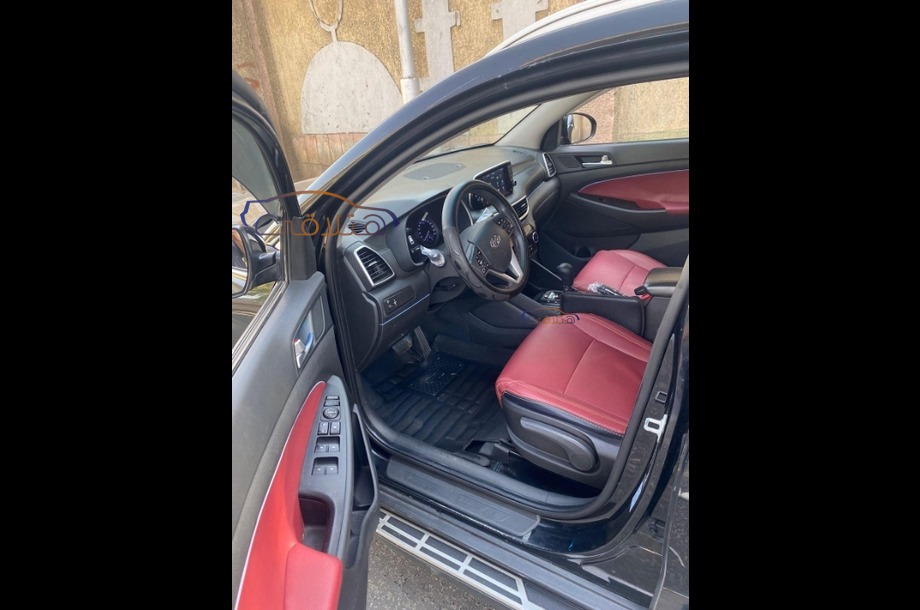 Tucson GDI Hyundai أسود