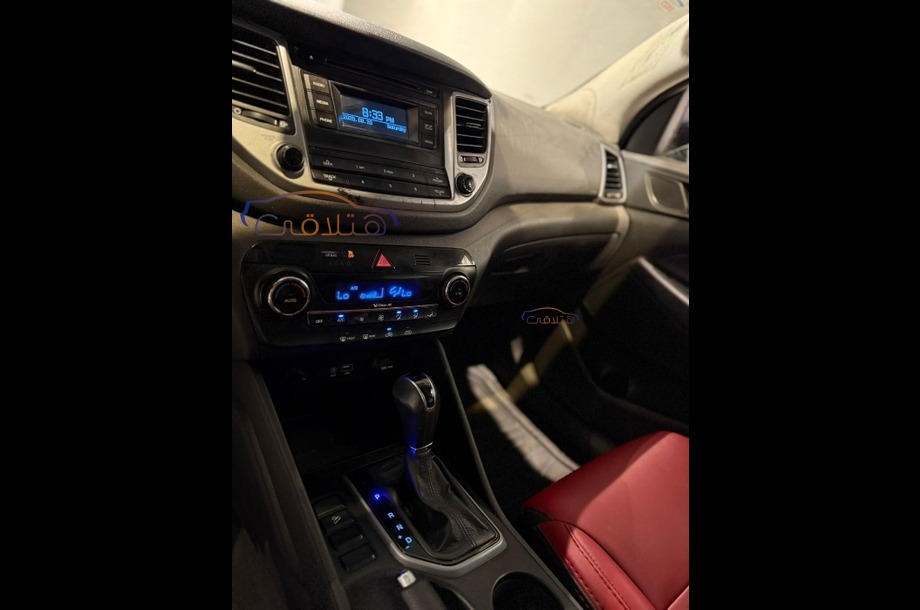 Tucson Hyundai Dark grey