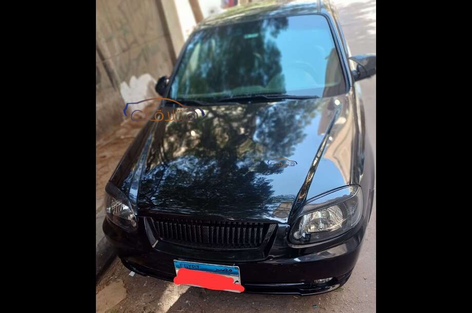 Verna Hyundai أسود