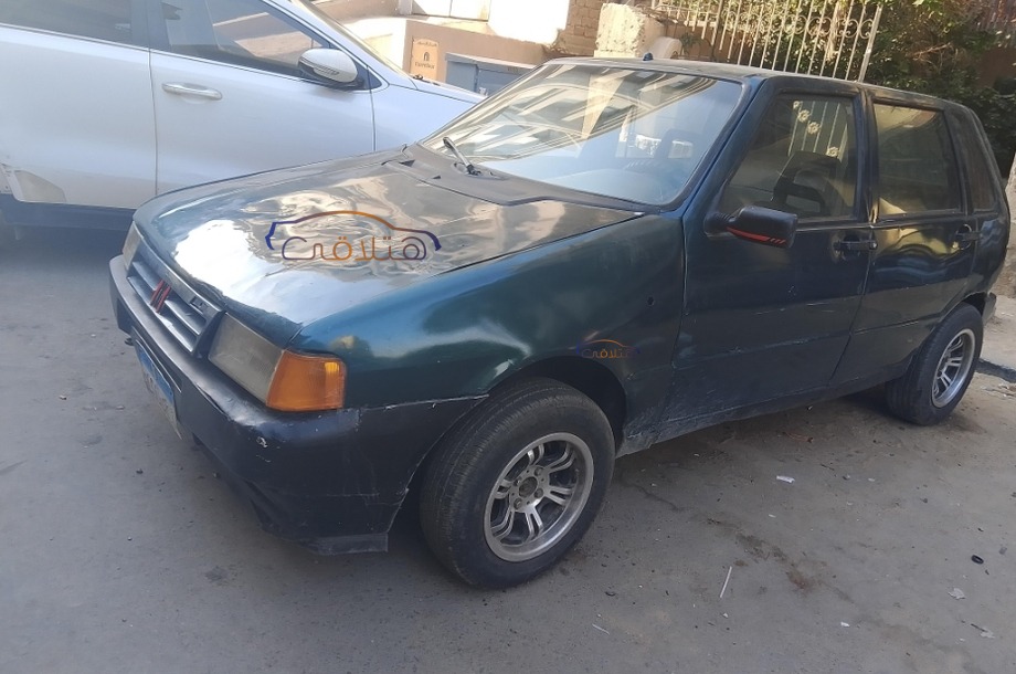Uno Fiat 1993 Mokattam Dark green 7052025 - Car for sale : Hatla2ee