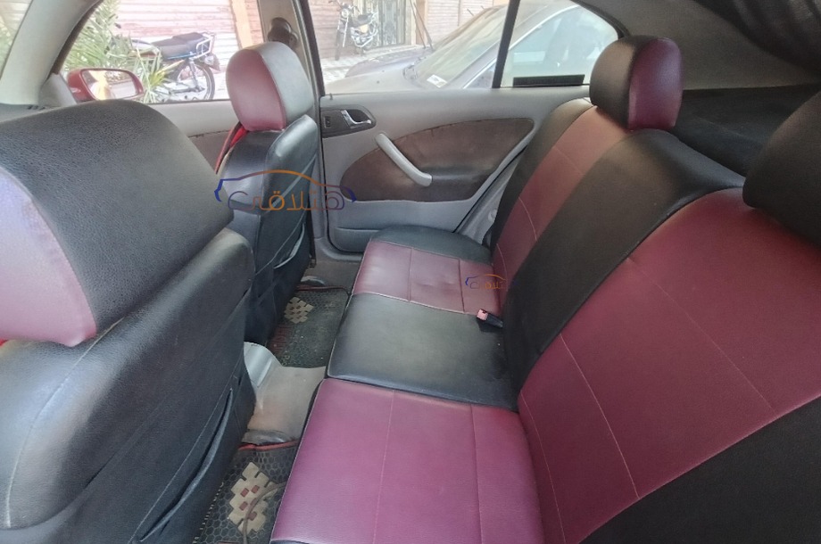 Octavia A4 Skoda احمر غامق