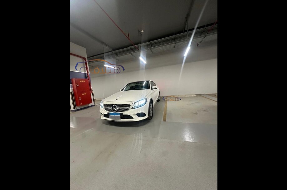 C 180 Mercedes White