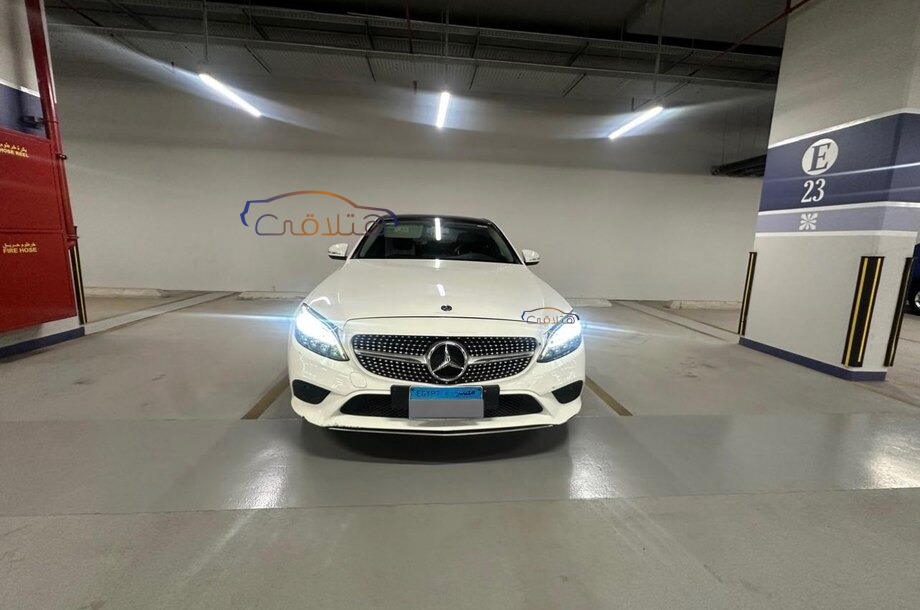 C 180 Mercedes White