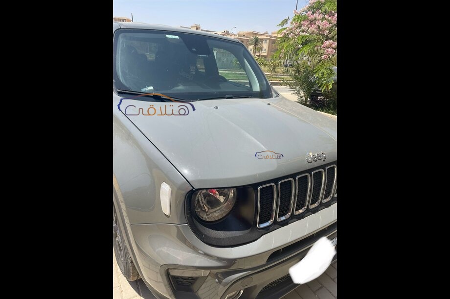 Renegade Jeep فضي