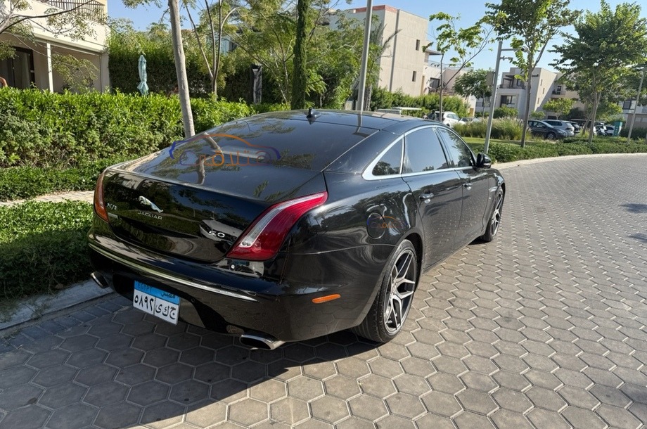 XJ Jaguar Black