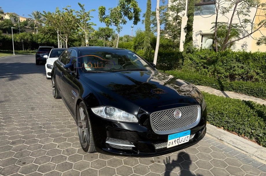 XJ Jaguar Black