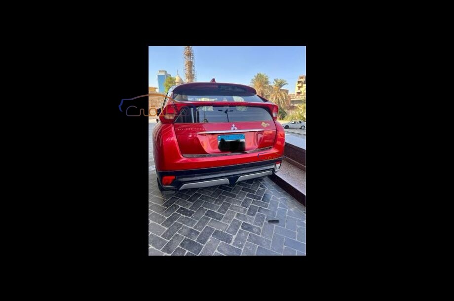 Eclipse Cross Mitsubishi احمر