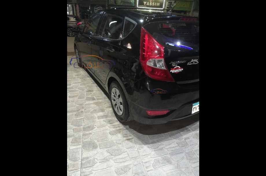 Accent RB Hyundai Black