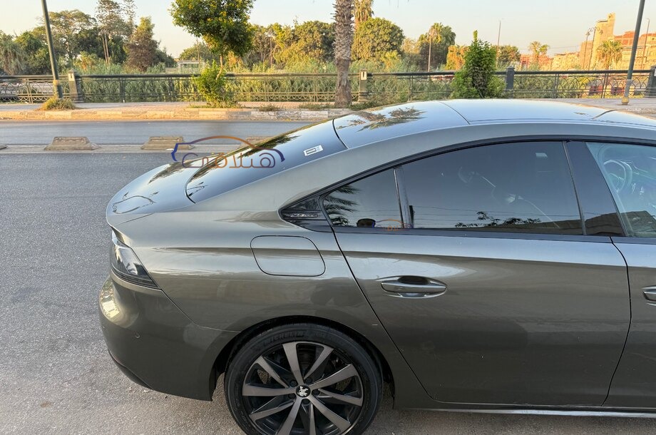 508 Peugeot زيتوني
