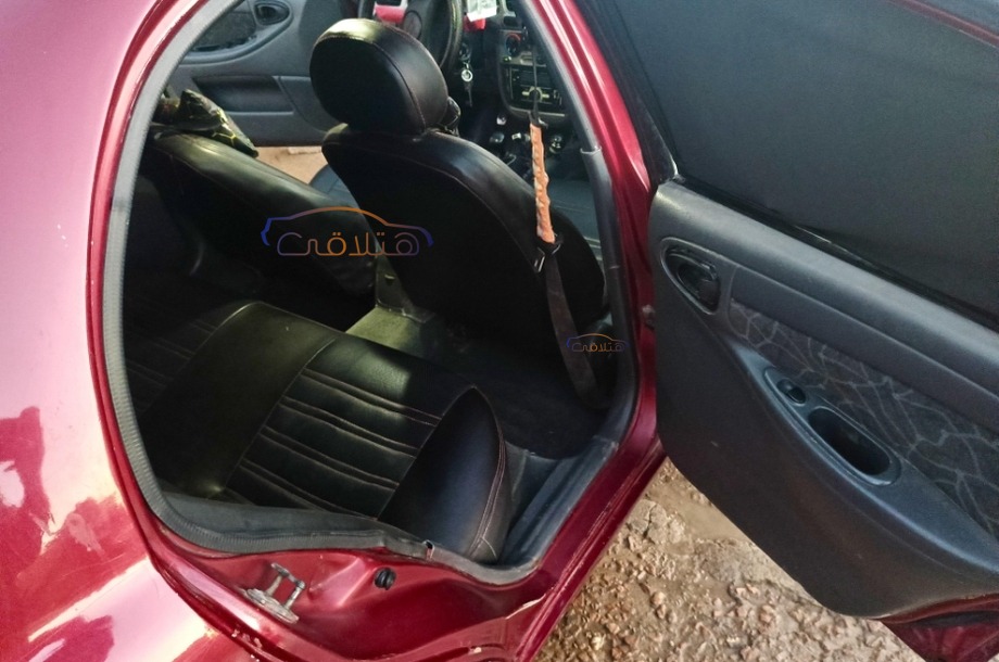 Lanos 2 Daewoo احمر