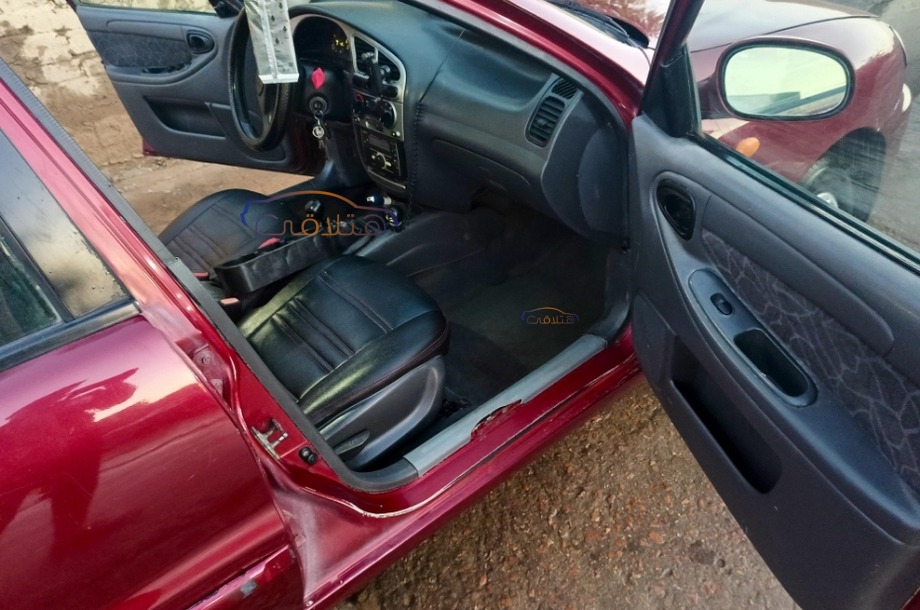 Lanos 2 Daewoo احمر