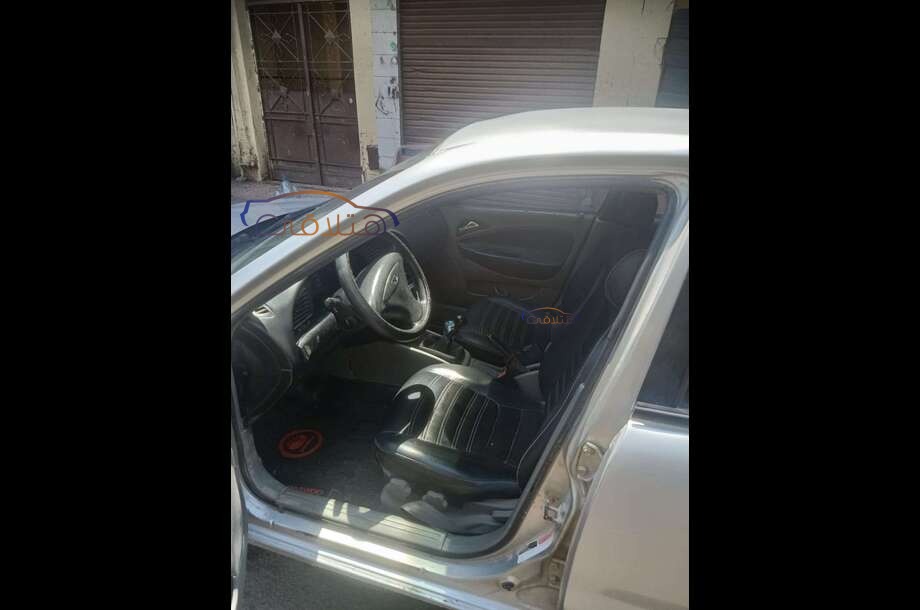 Nubira 2 Daewoo فضي