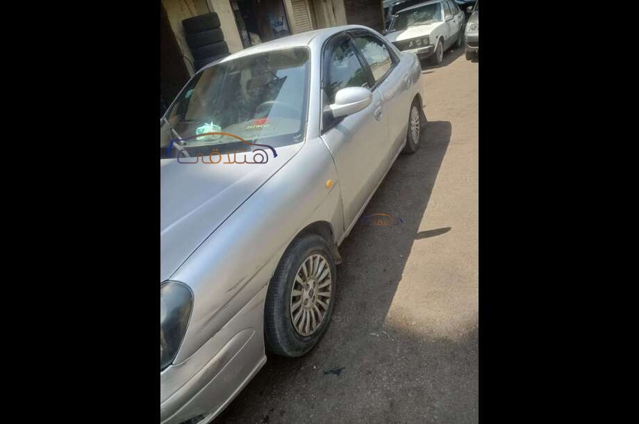 Nubira 2 Daewoo فضي