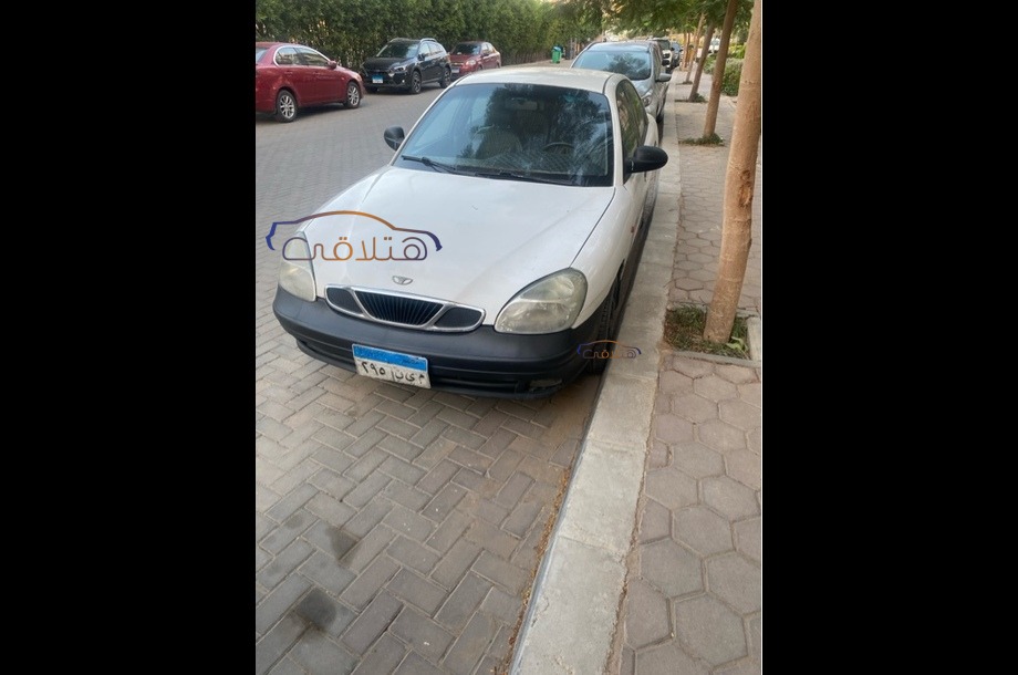 Nubira 2 Daewoo أبيض