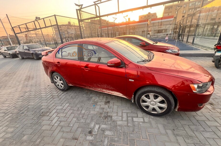 Lancer EX Shark Mitsubishi احمر