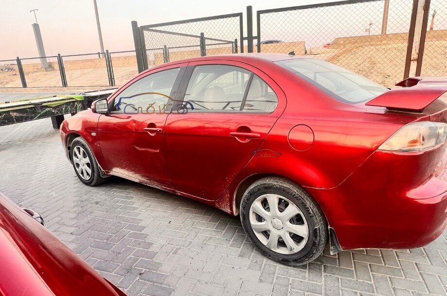 Lancer EX Shark Mitsubishi احمر