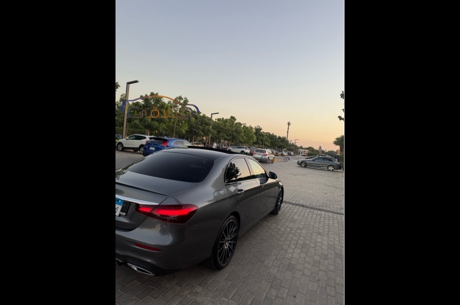 E 200 AMG Mercedes Gray