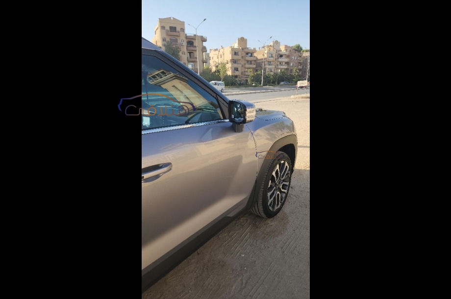 Torres Ssang Yong رمادي