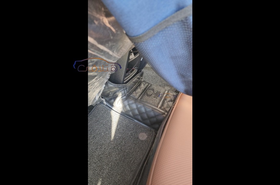 Torres Ssang Yong رمادي