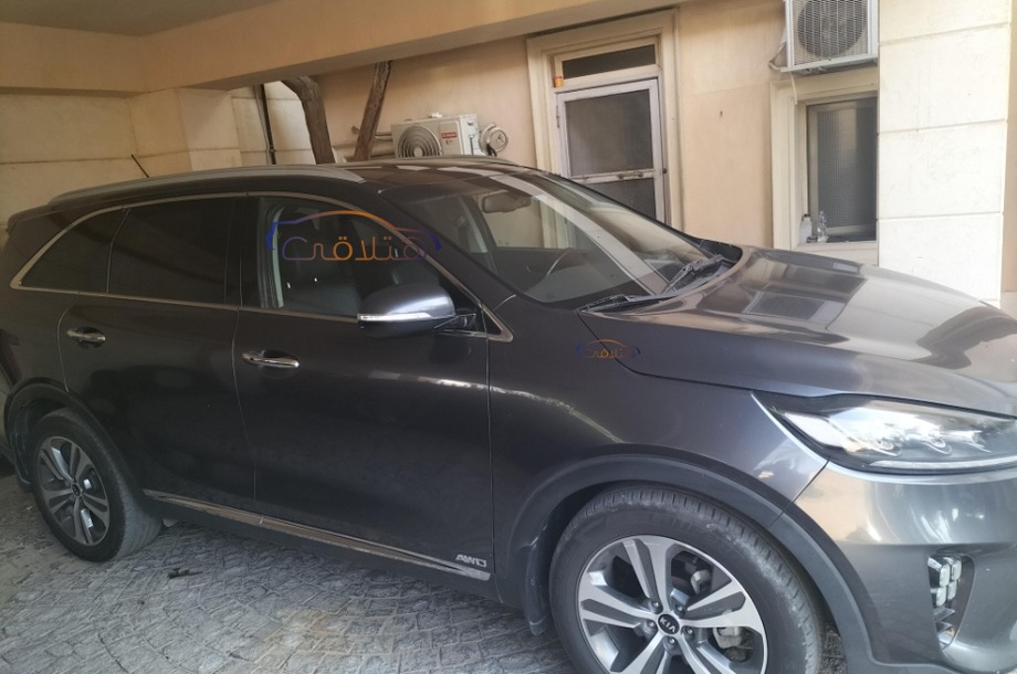 Sorento Kia رمادي