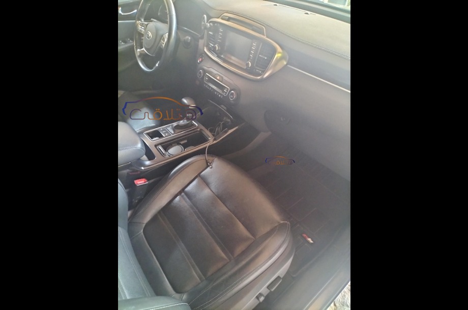 Sorento Kia رمادي