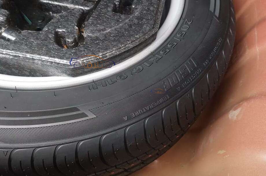 Elantra AD Hyundai Dark red