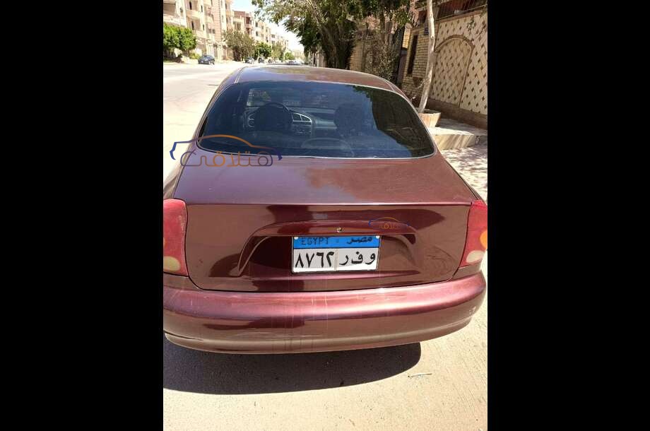 Lanos Chevrolet Dark red