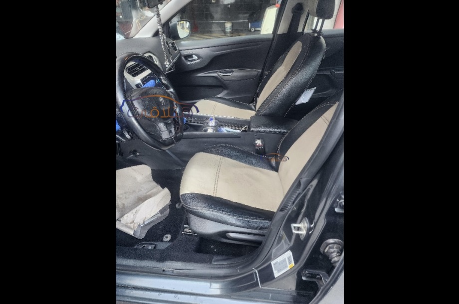 301 Peugeot بترولي