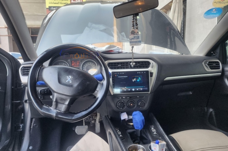 301 Peugeot بترولي