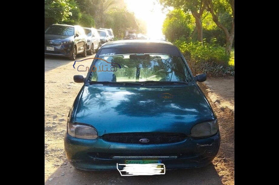 Escort Ford Green
