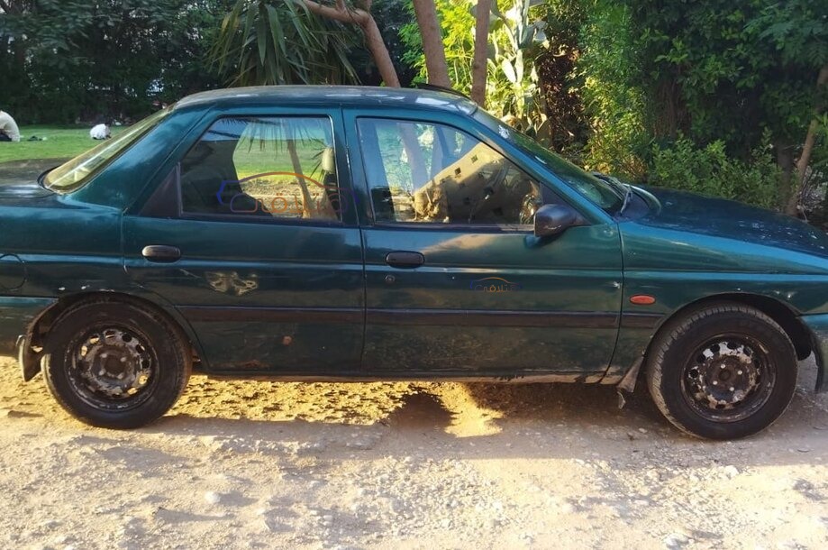 Escort Ford Green