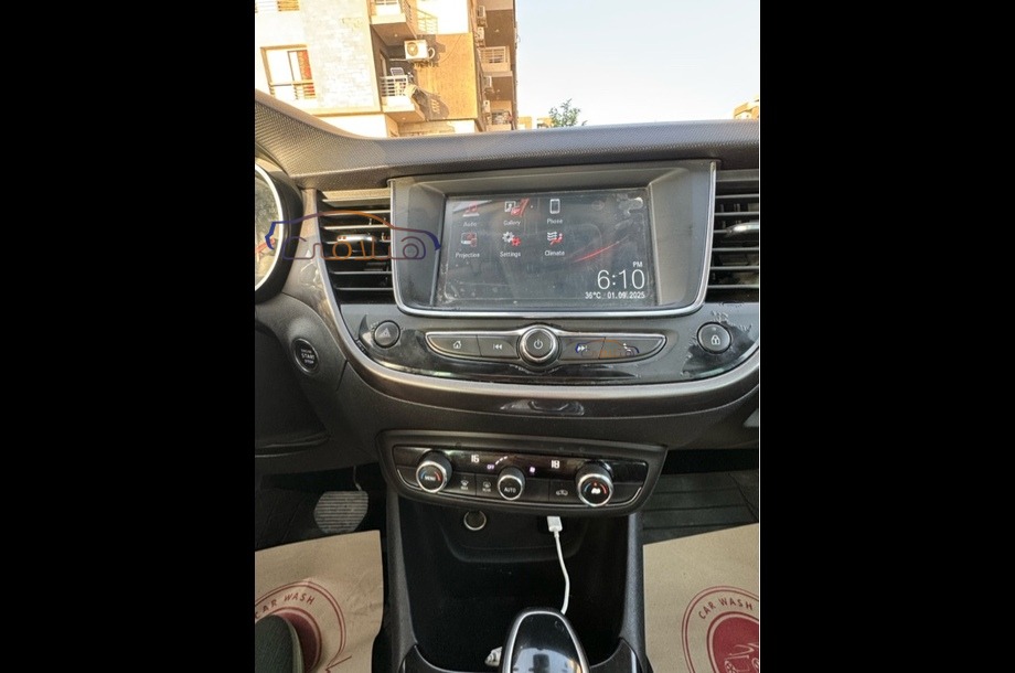 Crossland Opel Black